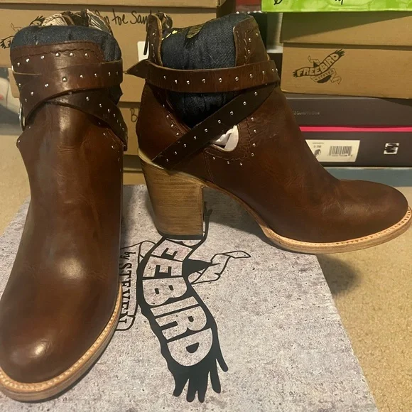 Freebird by Steven booties - Picture 2 of 6